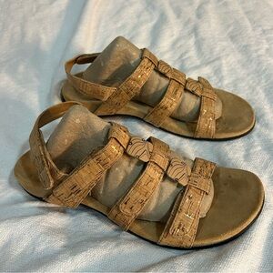 Vionic Women’s Amber Sling Sandal in Gold Cork, size 10 (SH03)